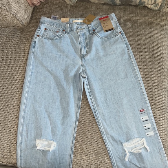 LEVI’S LOW PRO JEANS - Picture 3 of 7